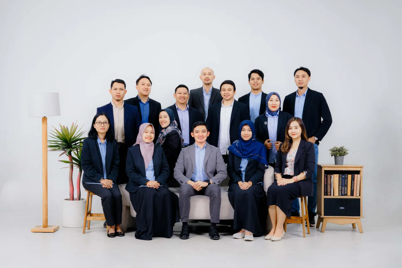 Contoh hasil foto force/foto ramean di Vibesroom Studio