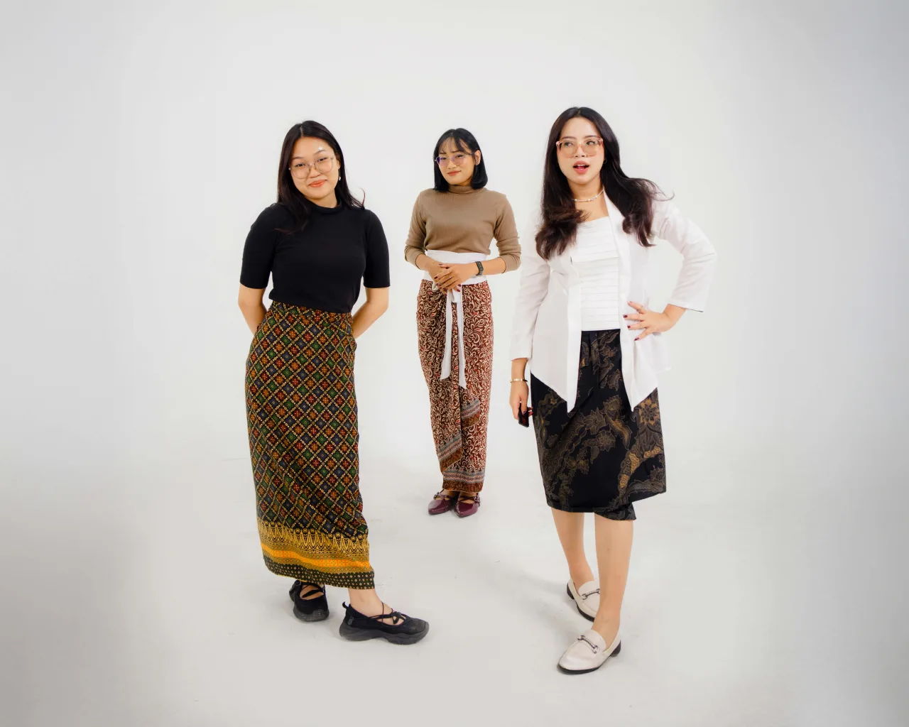Contoh hasil foto group di Vibesroom Studio