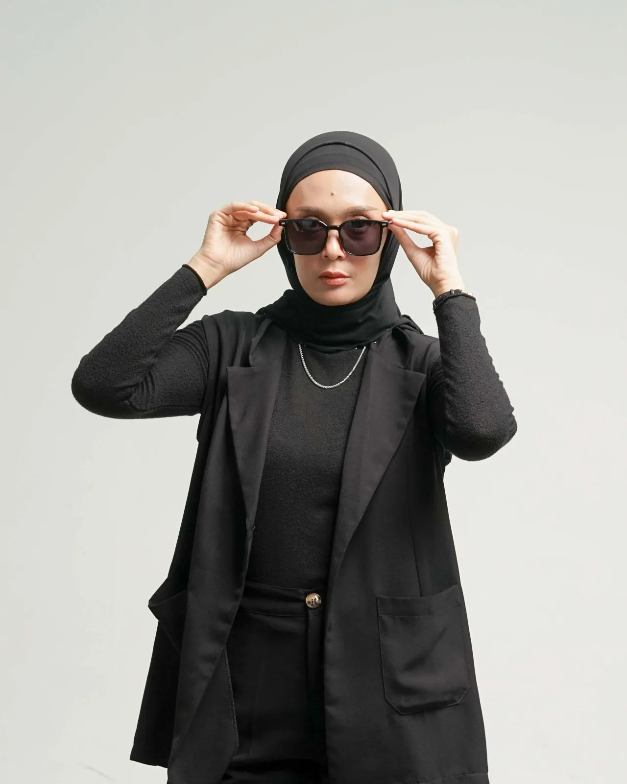 Contoh hasil foto single di Vibesroom Studio