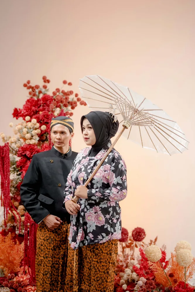 Contoh hasil foto prewedding di Vibesroom Studio