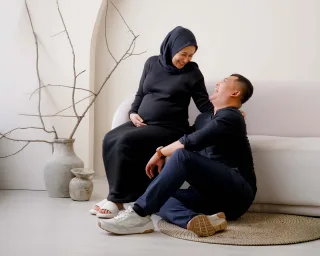 Thumbnail contoh foto maternity di Vibesroom Studio